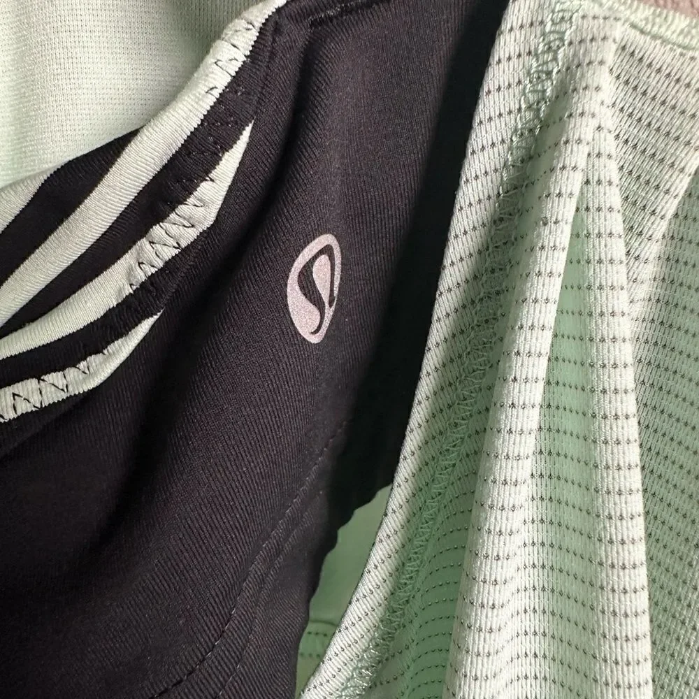 lululemon athletica size excellent